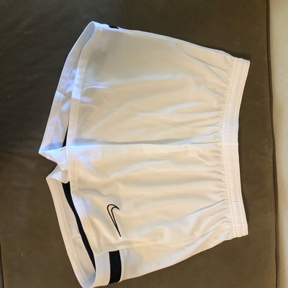 COPY - Nike Dri-Fit Academy Women's Knit Soccer Shorts - Picture 3 of 4